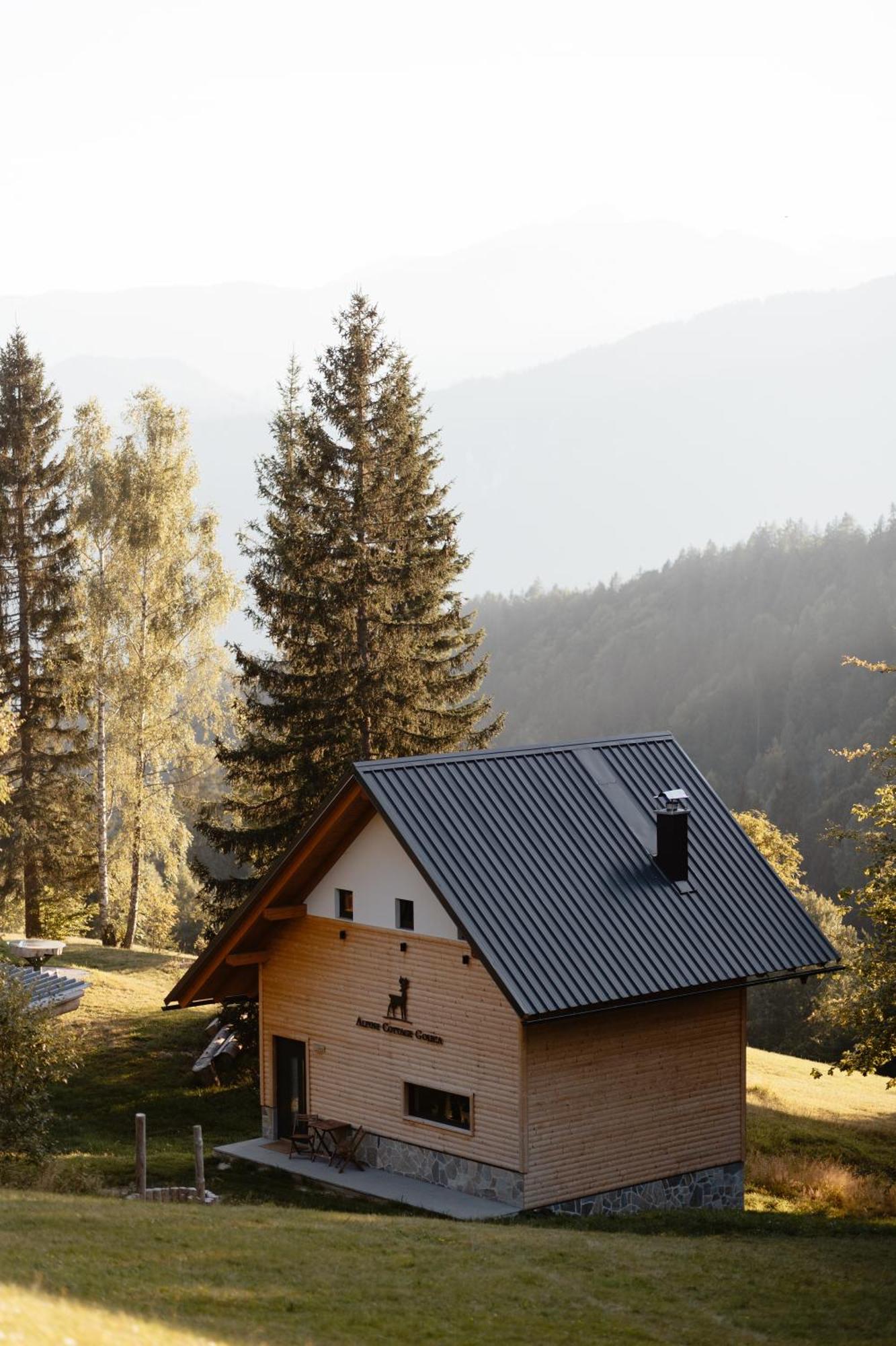 Alpine Cottage Golica เยเซนิตเซ ภายนอก รูปภาพ