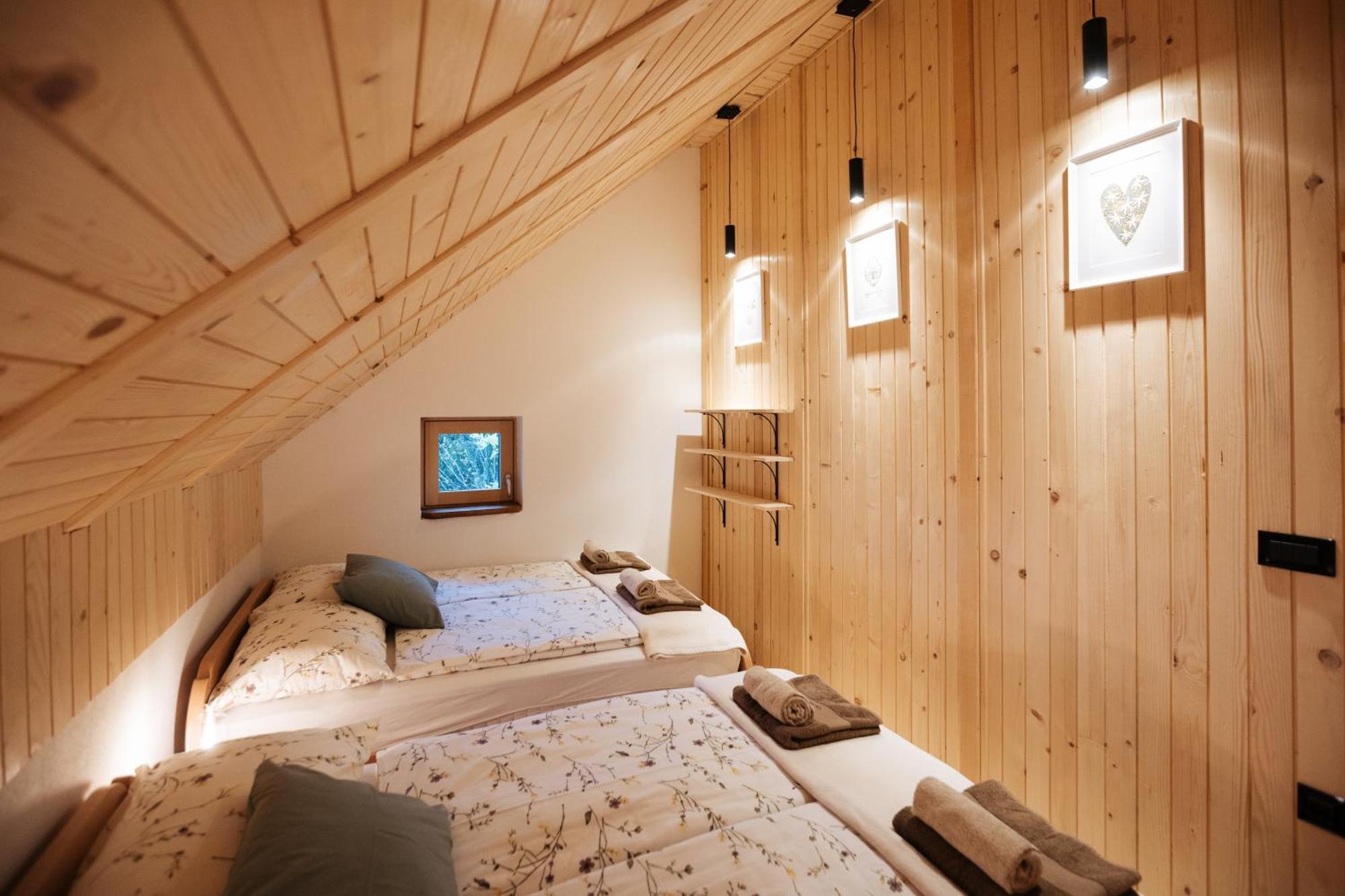 Alpine Cottage Golica เยเซนิตเซ ภายนอก รูปภาพ